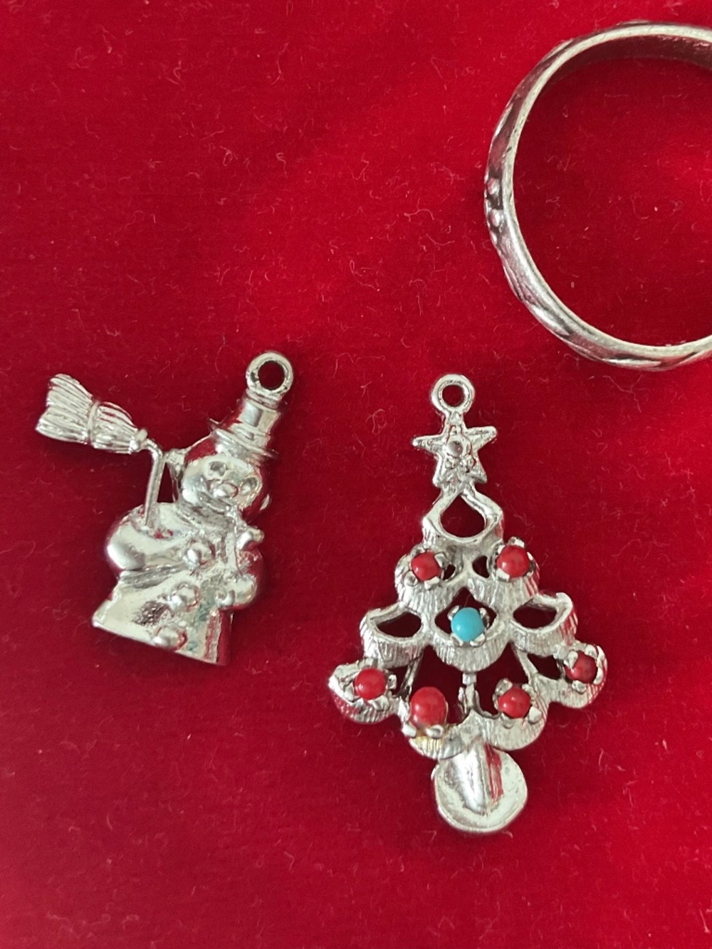 Vintage! Little snowman and Christmas tree charm, new without tag